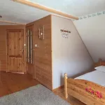 Eskapada Homestay *