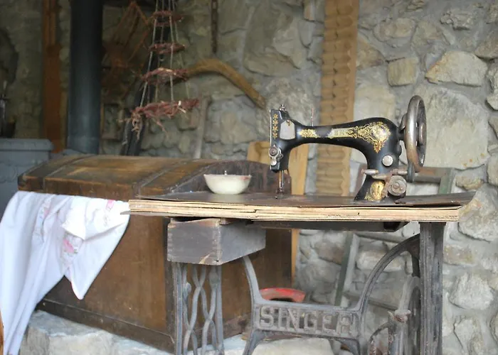 Δωμάτια σε οικογενειακή κατοικία Eskapada