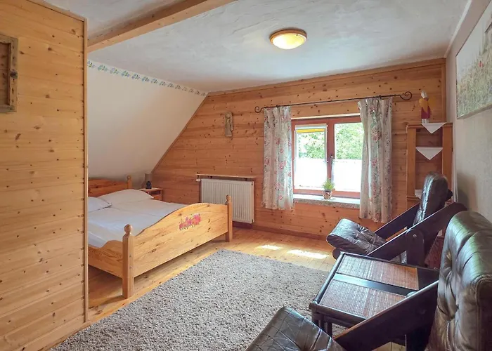 Δωμάτια σε οικογενειακή κατοικία Eskapada